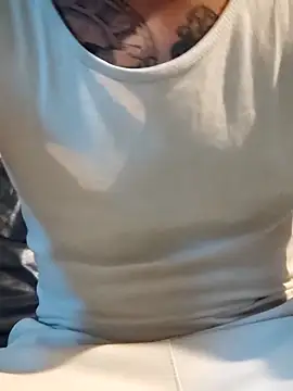 PIercingBoy38 online show from September 2025 05:56:02 PM