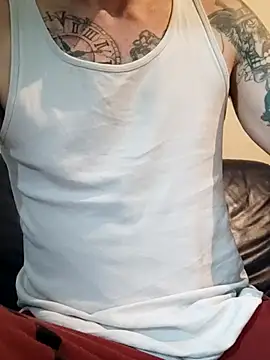 PIercingBoy38 online show from October 2025 01:41:02 PM