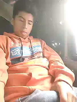 Alexander9827 online show from December 2024 08:00:01 PM