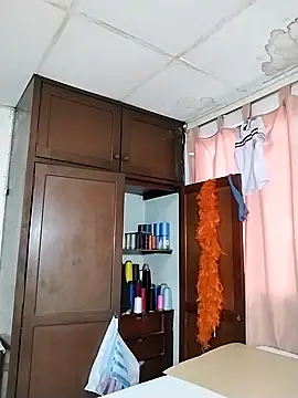 Alissamore3 online show from February 2025 01:32:01 PM