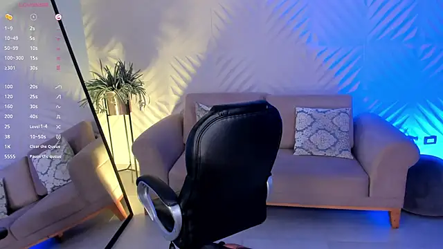 LizzHamilton   online show from January 2025 02:58:02 AM