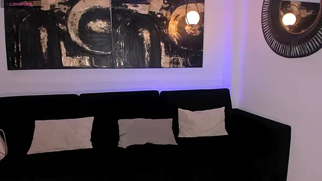 LizzHamilton   online show from March 2026 08:59:02 PM