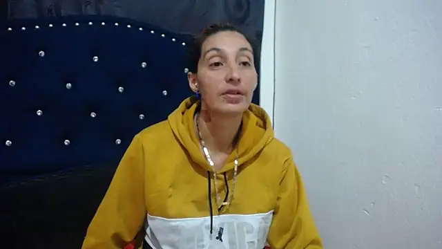 Snapshot of anyu1306 chatting on December 2024 08:22:02 AM anyu1306 online show from December 2024 08:22:02 AM