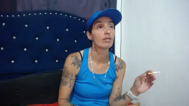 Snapshot of anyu1306 chatting on January 2025 07:00:02 PM anyu1306 online show from January 2025 07:00:02 PM