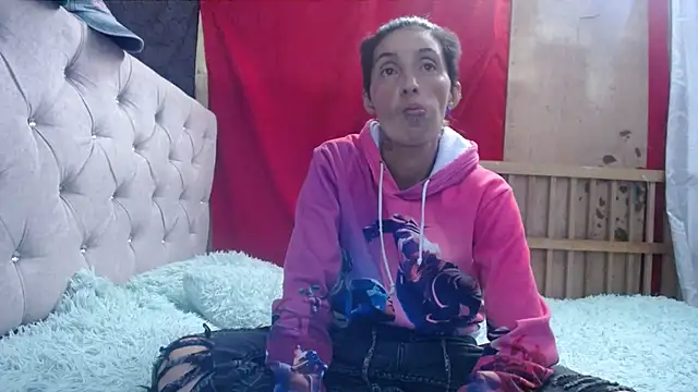 Snapshot of anyu1306 chatting on October 2025 08:10:01 PM anyu1306 online show from October 2025 08:10:01 PM