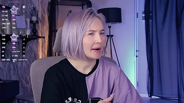 ReiYosimoto online show from January 2026 08:21:02 PM