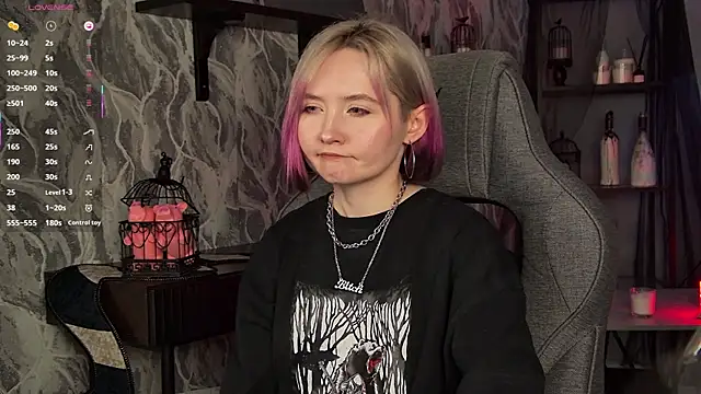 ReiYosimoto online show from April 2026 02:20:01 PM