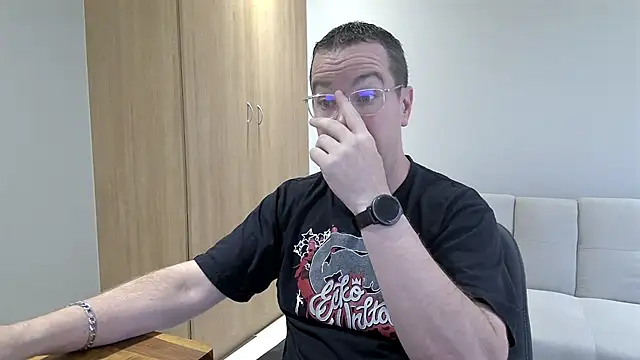 BrettJ81 online show from February 2026 02:21:01 PM