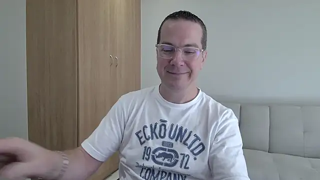BrettJ81 online show from May 2026 11:59:02 AM