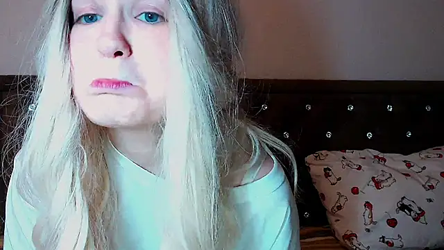 Sara4uu online show from October 2025 12:08:02 AM