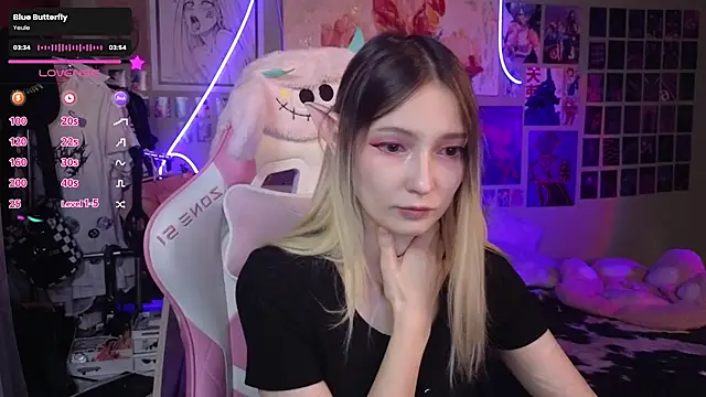 Evie Ro online show from March 2025 11:53:02 PM