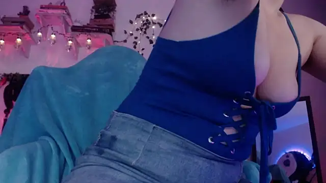 Eve Blue77 online show from September 2025 02:00:01 AM