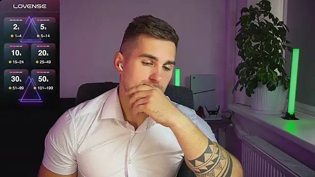 Sweeet  boy online show from October 2025 07:26:02 AM