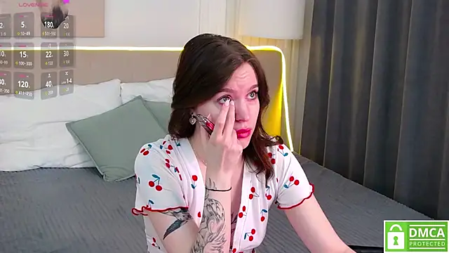 Snapshot of AmaliaBell chatting on September 2025 01:04:01 PM AmaliaBell online show from September 2025 01:04:01 PM