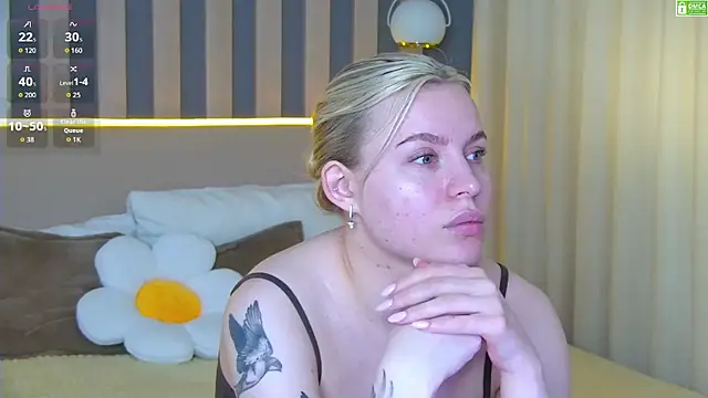 Snapshot of AmaliaBell chatting on July 2026 01:15:01 PM AmaliaBell online show from July 2026 01:15:01 PM