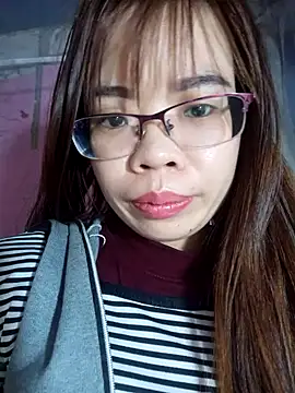   Mai-love19   online show from February 2025 11:47:02 PM