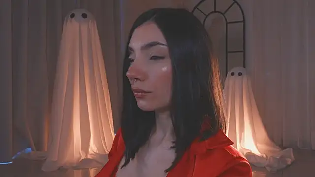 AmyArmstrong online show from October 2025 07:21:02 PM