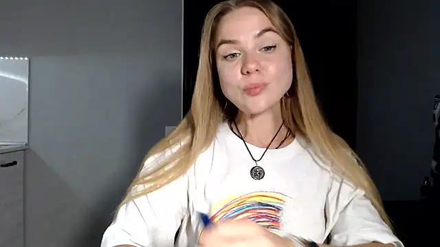 Snapshot of Sunbeam_ chatting on July 2026 08:55:02 PM Sunbeam online show from July 2026 08:55:02 PM