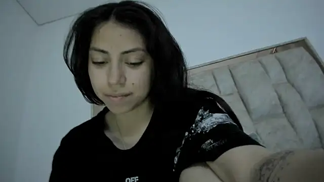 natalie jaensen online show from November 2025 03:38:01 AM