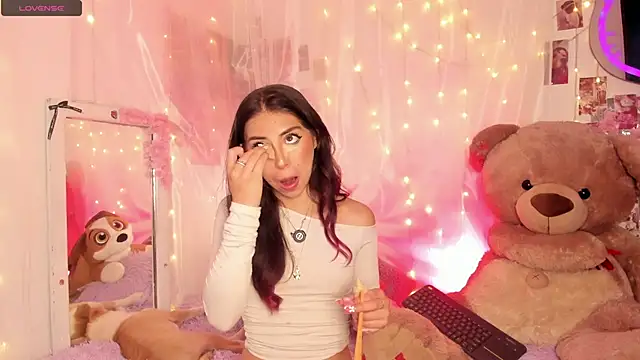 natalie jaensen online show from March 2026 11:30:02 PM