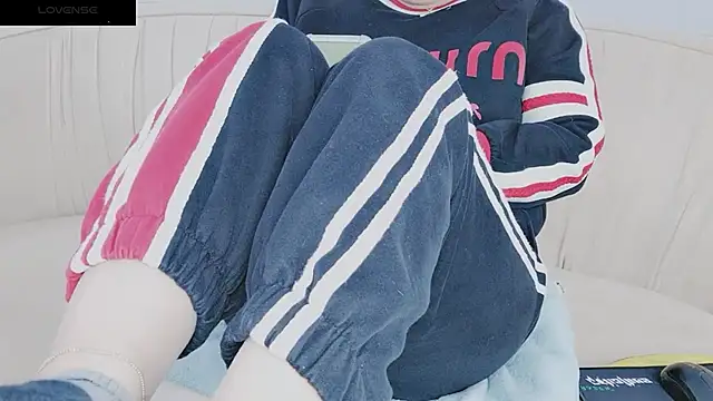 Sophie Secret online show from January 2025 10:24:01 PM