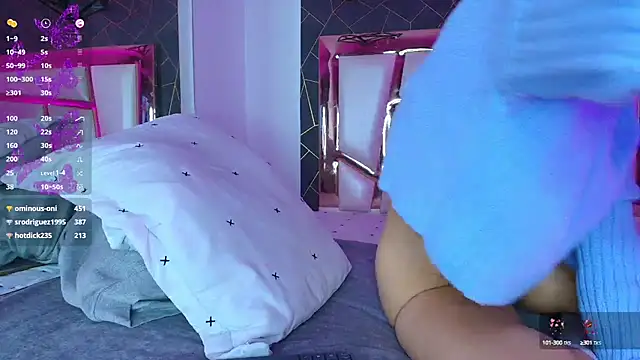 Annie Swan online show from March 2025 02:33:02 PM