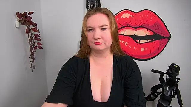 LaraDream online show from June 2026 02:55:01 PM