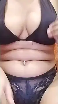 Suziyaka online show from December 2024 06:38:02 PM