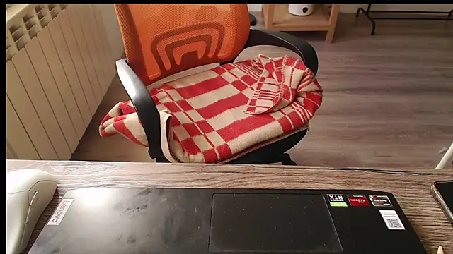 Cutie peach online show from October 2025 12:17:02 PM