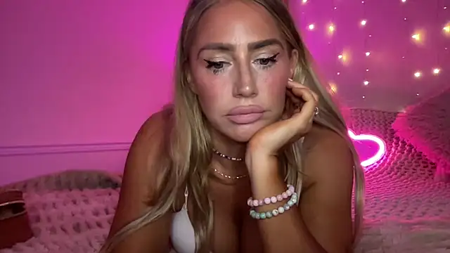 Fitnessbabe69 online show from November 2025 12:17:01 PM