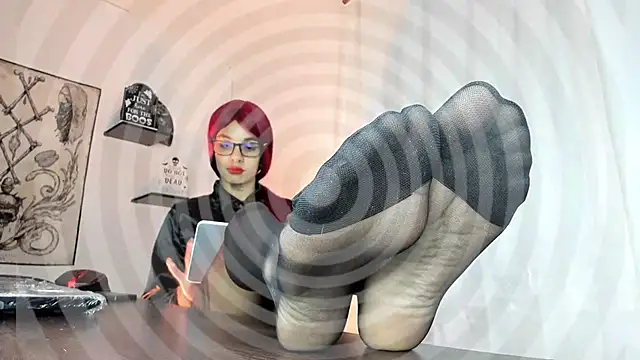 luci fer devil online show from February 2025 12:06:01 AM