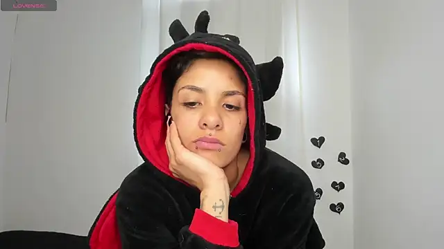 luci fer devil online show from February 2025 03:32:02 PM