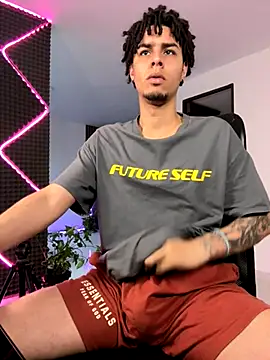 bigryann23 online show from November 2025 10:26:01 PM